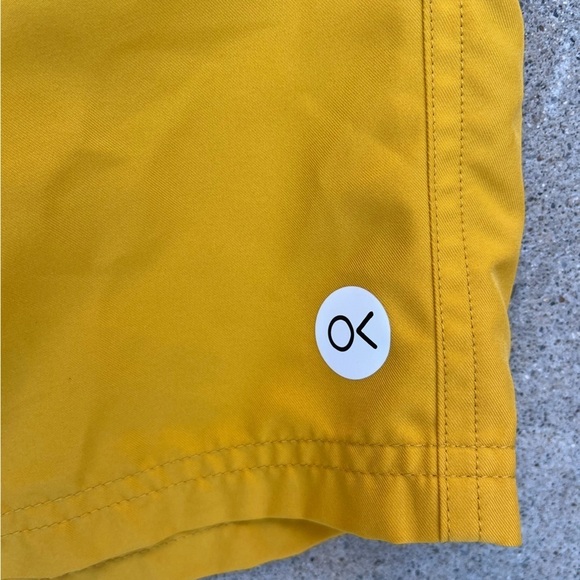 Men's Outerknown Shorts Yellow Swim Trunks NO SIZE Pockets Surf Beach Outdoor - Picture 4 of 15